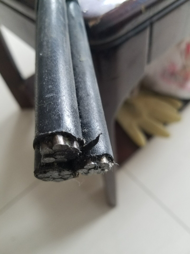 無粘結(jié)鋼絞線